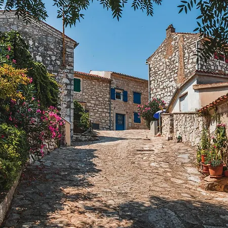 In - Istrien 35369 *