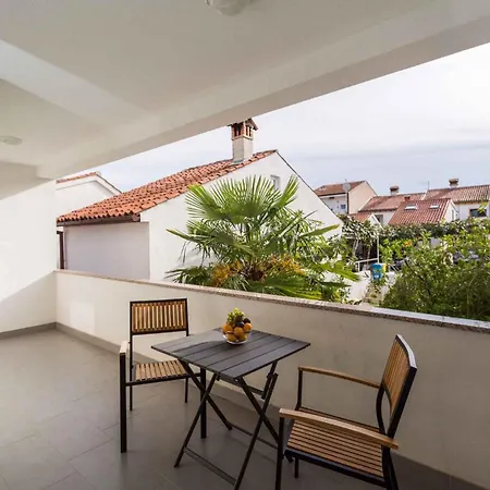 Apartment In Porec/istrien 35369